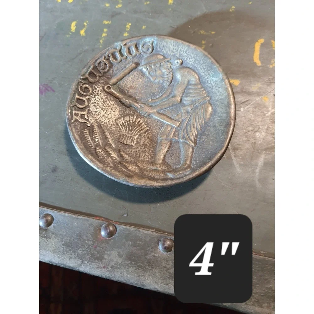 Antique Vintage La Vie Au Moyen-Age Bronze Augustus 4